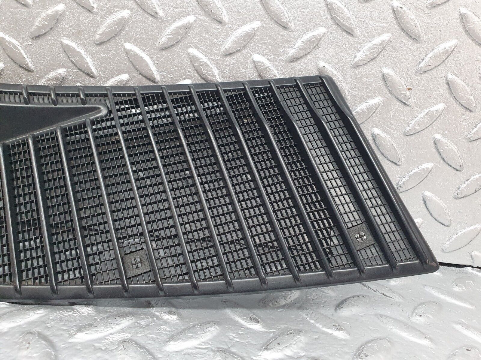 43901 Mercedes-Benz C123 230CE Coupe Air Intake Grill Right Side 1238363065