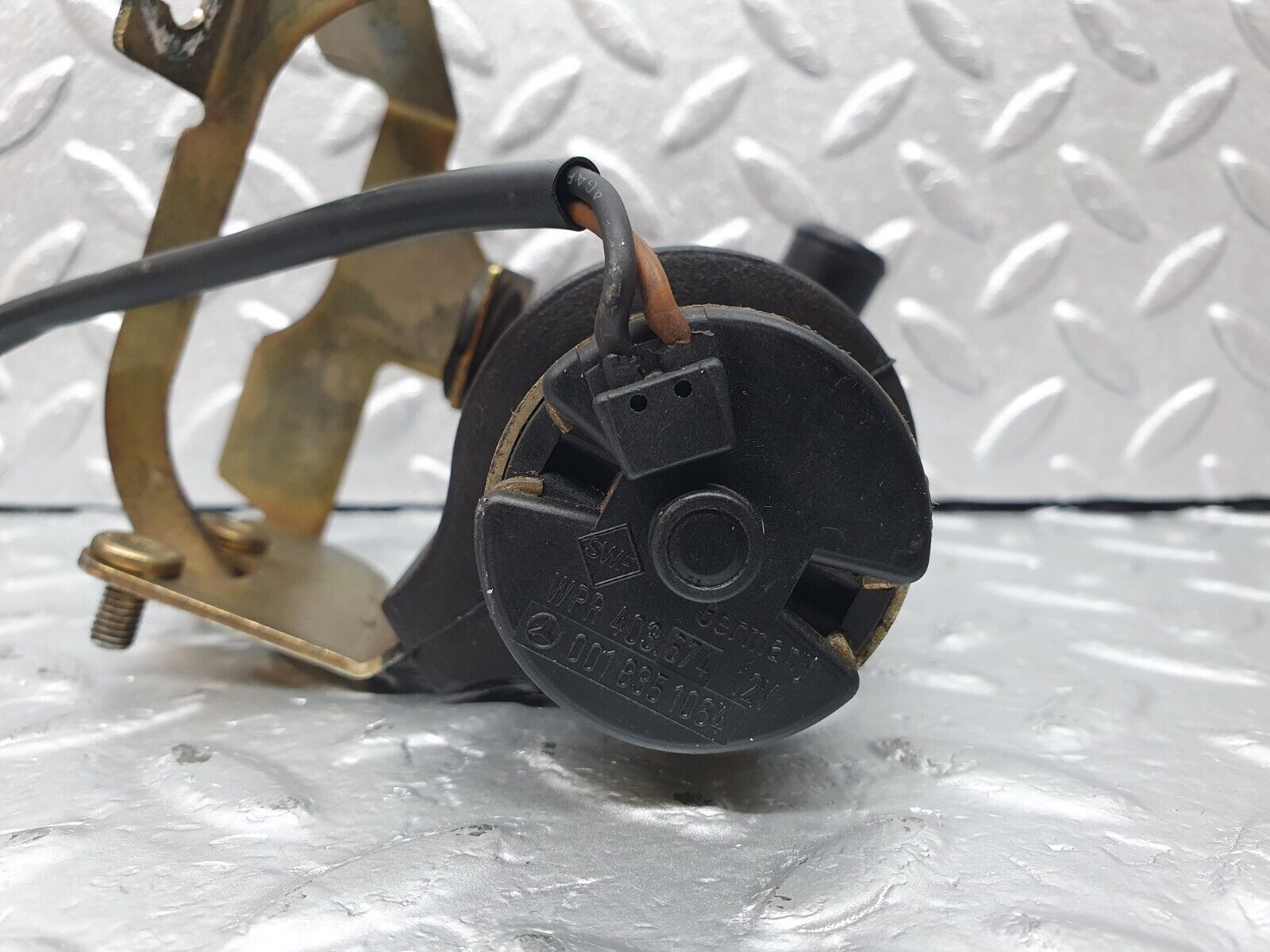 42311 Mercedes-Benz R129 320SL Coupe Heating Water Pump 0018351064