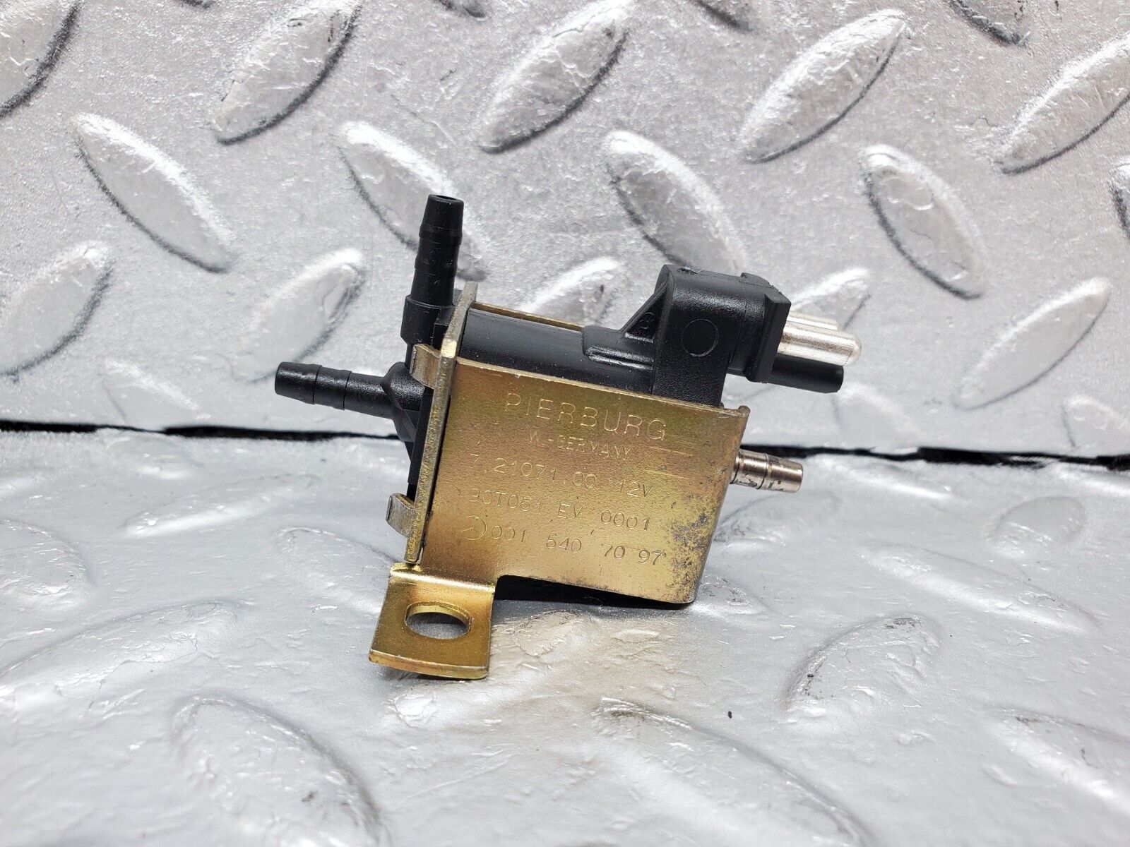 44955 Mercedes-Benz R129 300SL Coupe Vacuum Control Valve Pierburg 0015407097