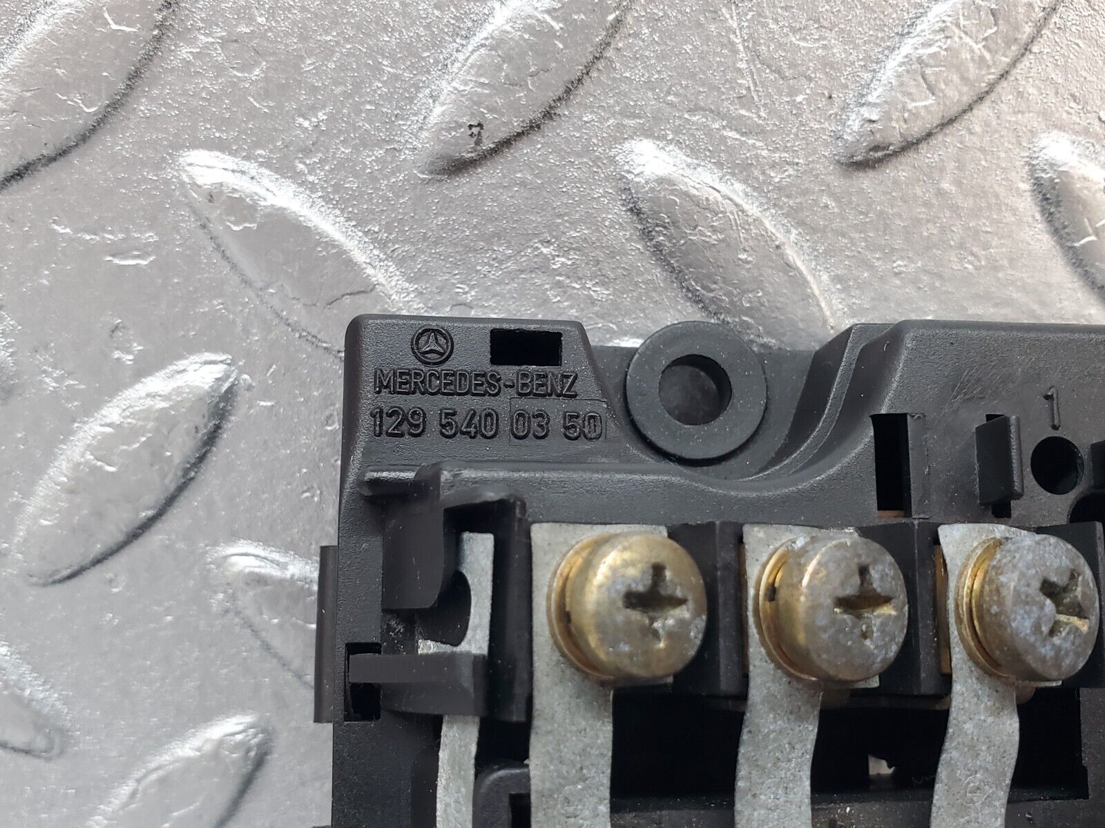 45023 Mercedes-Benz R129 300SL Coupe Fuse Box 1295400350 1295400282