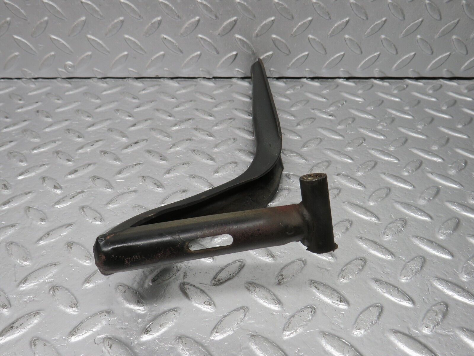 39911 Mercedes-Benz R107 350SL Soft Top Lid Hinge Right