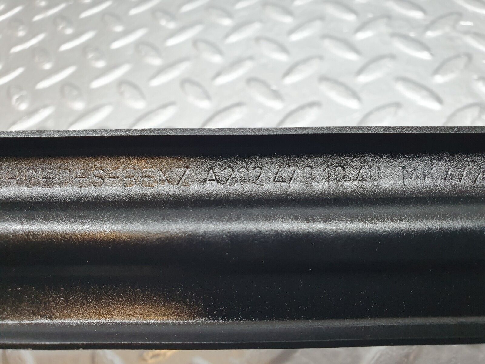 41973 Mercedes-Benz W202 C200 Fuel Tank Strap Bracket 2024701040