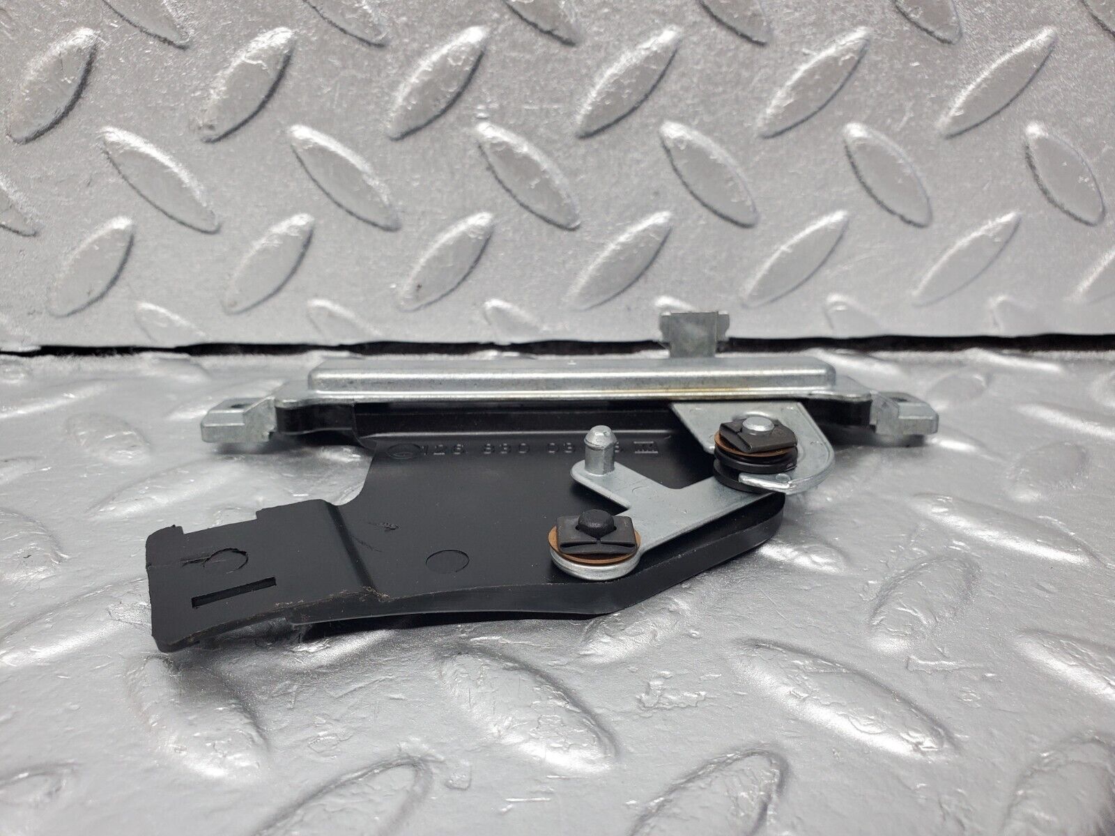 45655 Mercedes-Benz W126 420SE Rear Heater Regulator 1268300385