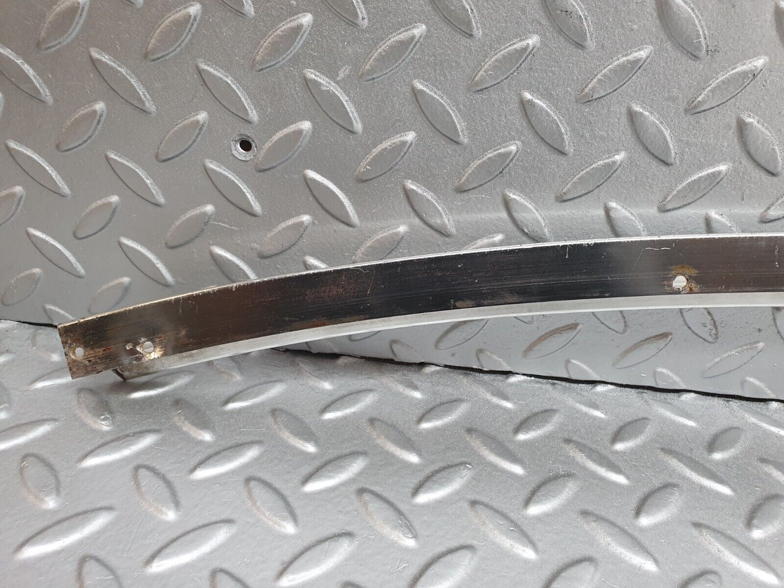 43056 Mercedes-Benz R107 Hardtop Under Windshield Chrome Trim