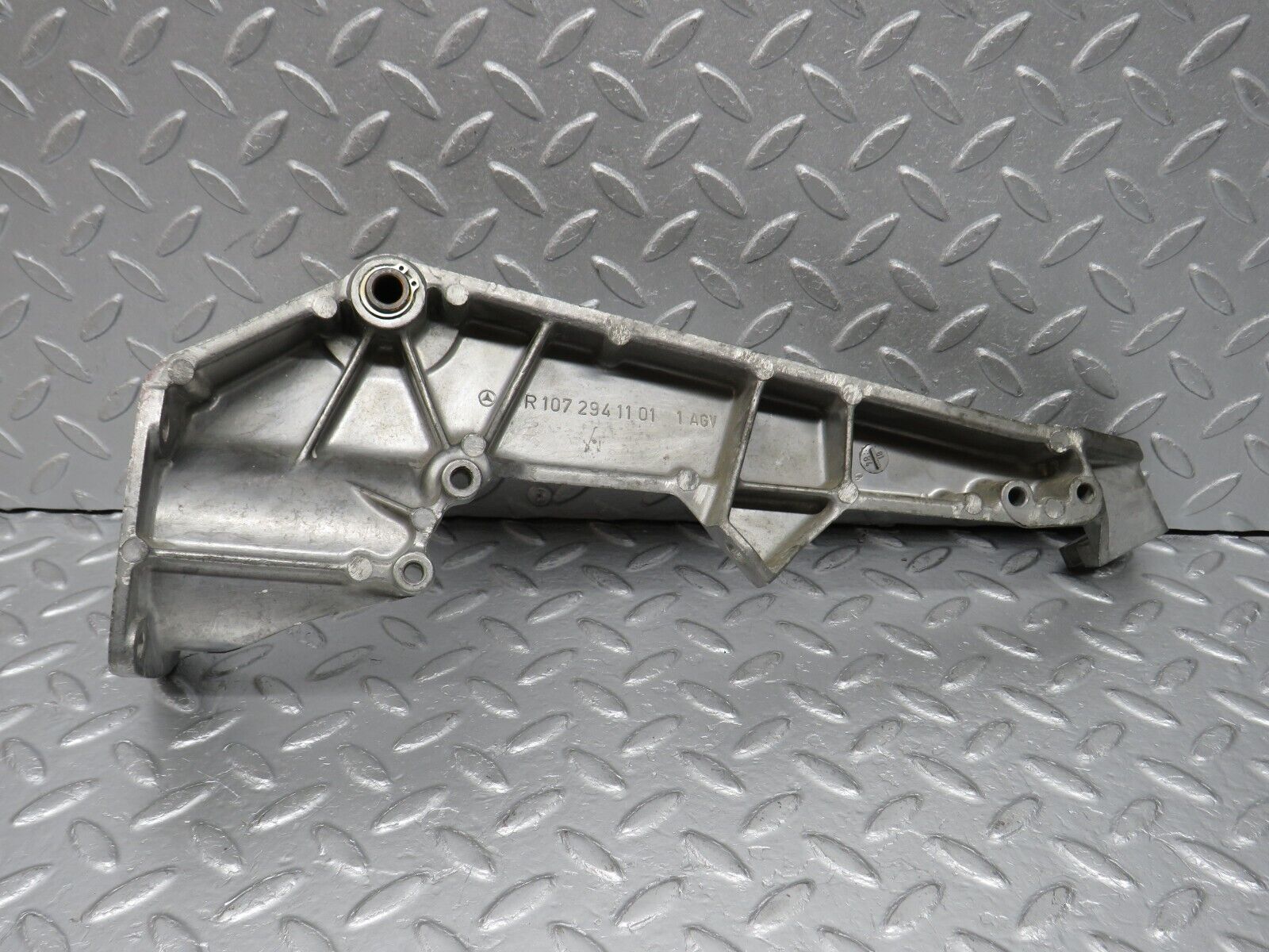 39110 Mercedes-Benz R107 500SL Brake Pedal Bracket 1072941101