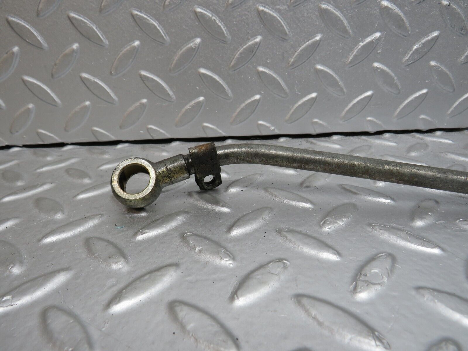 39325 Mercedes-Benz R107 500SL Gearbox Oil Hose Pipe