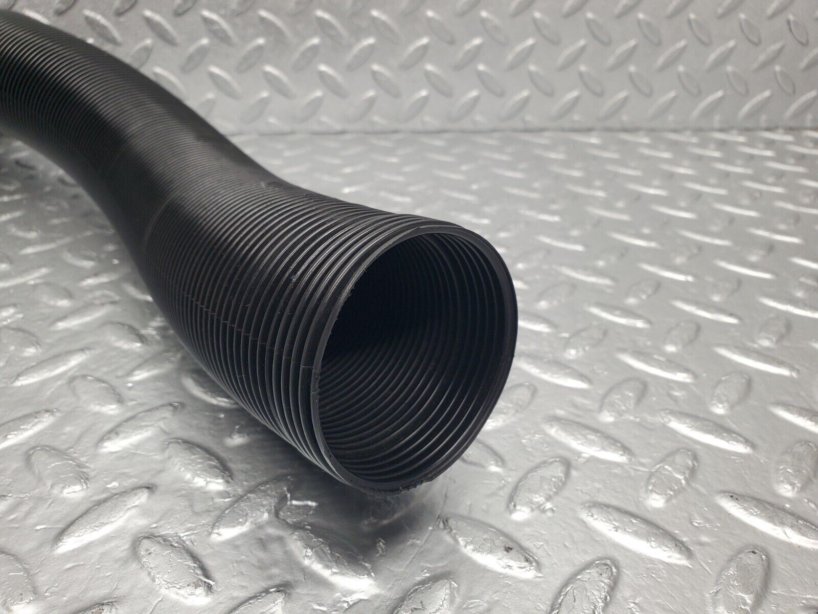 46338 Mercedes-Benz C123 280CE Coupe Heater Pipe Air Pipe Left Side