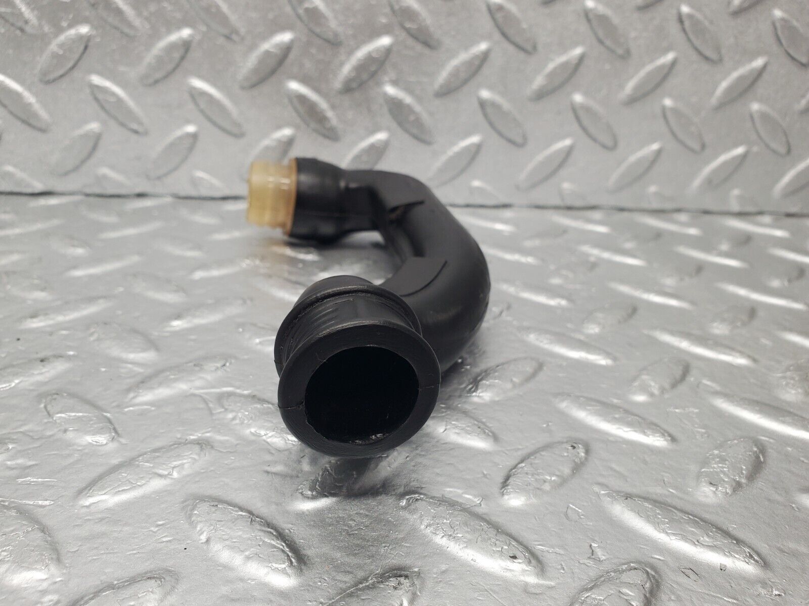 46660 Mercedes-Benz C123 280CE Coupe Air Intake Pipe 1100945282