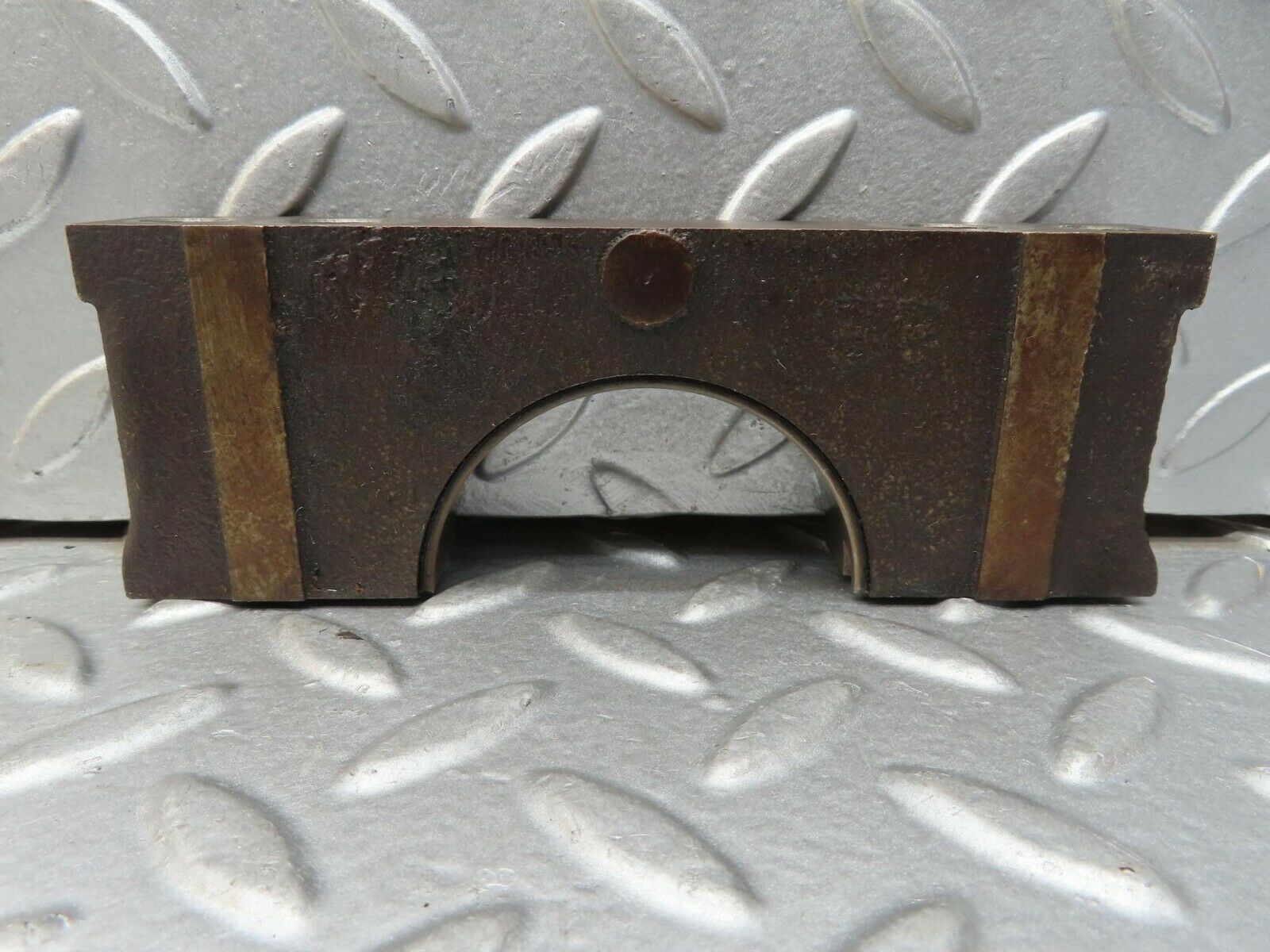 15705 Mercedes-Benz R107 450SL Crankshaft Bearing Holder Block 1160110313