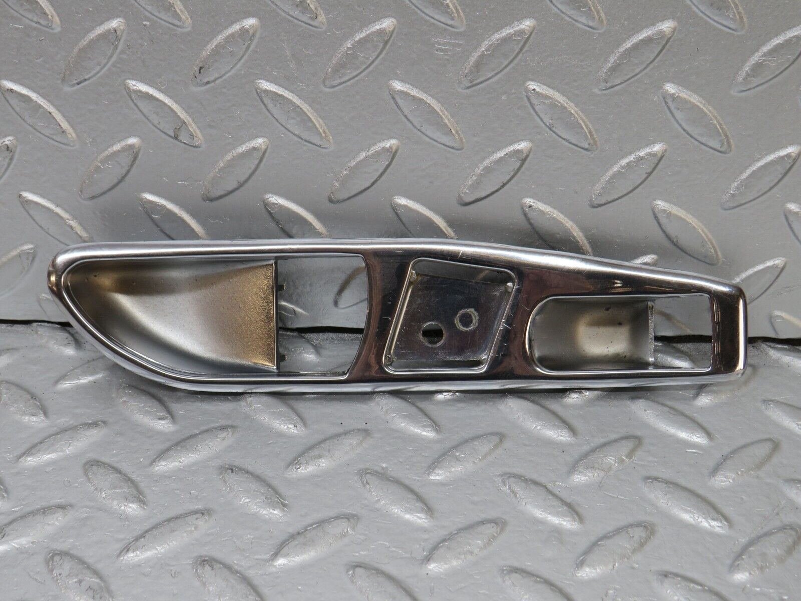 32743 Mercedes-Benz C107 R107 Interior Door Handle Chrome Surround Left Side