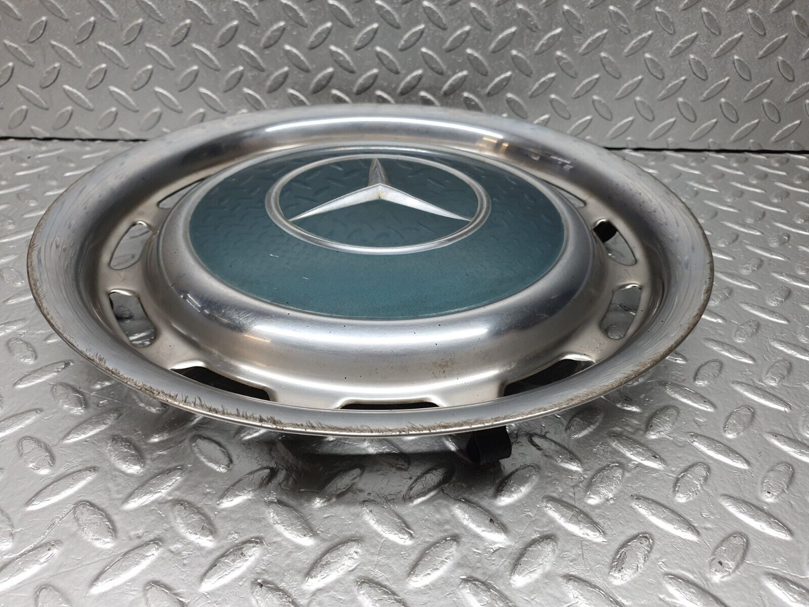 44163 Mercedes-Benz C123 230CE Coupe Wheel Hub Cap 14''