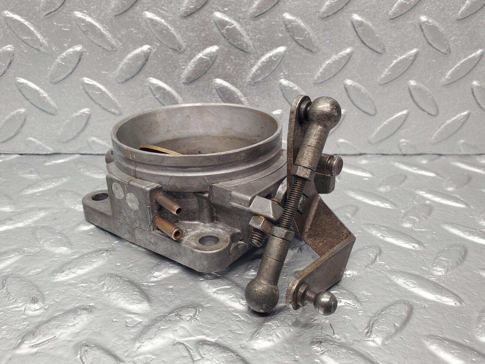 46585 Mercedes-Benz C123 280CE Coupe Throttle Body Valve