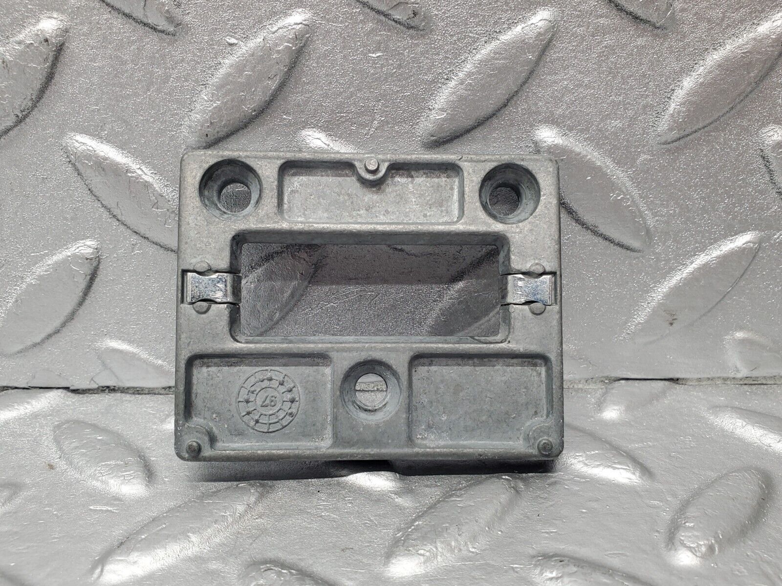 46780 Mercedes-Benz R129 320SL Coupe Rear View Mirror Bracket 1298110111 1298100011