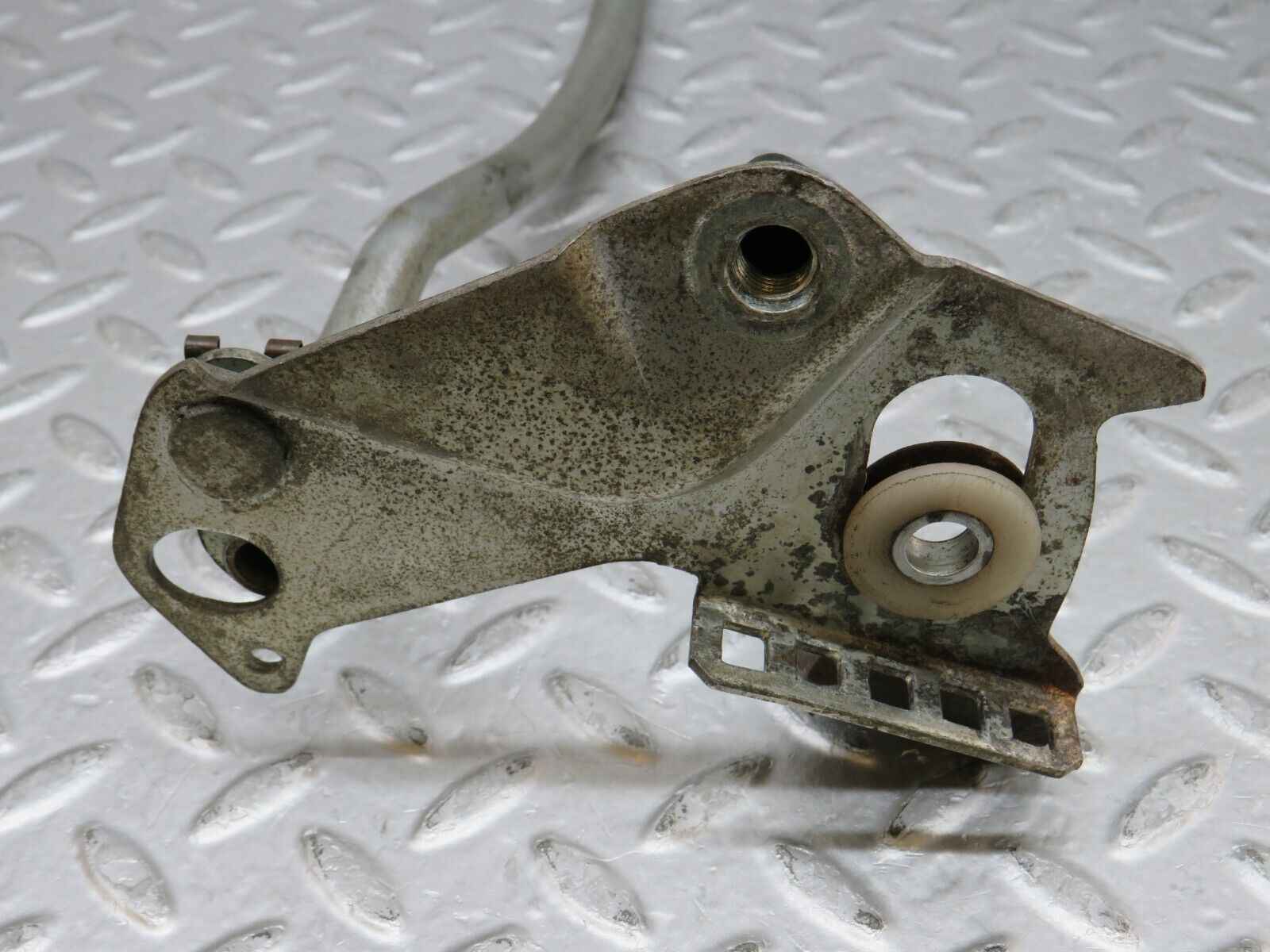 35590 Mercedes-Benz R107 280SL Front Left Seat Sliding Adjust Handle