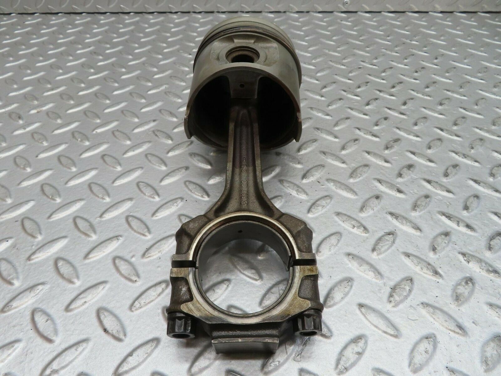 15778 Mercedes-Benz R107 450SL Piston With Connecting Rod 92.00 mm