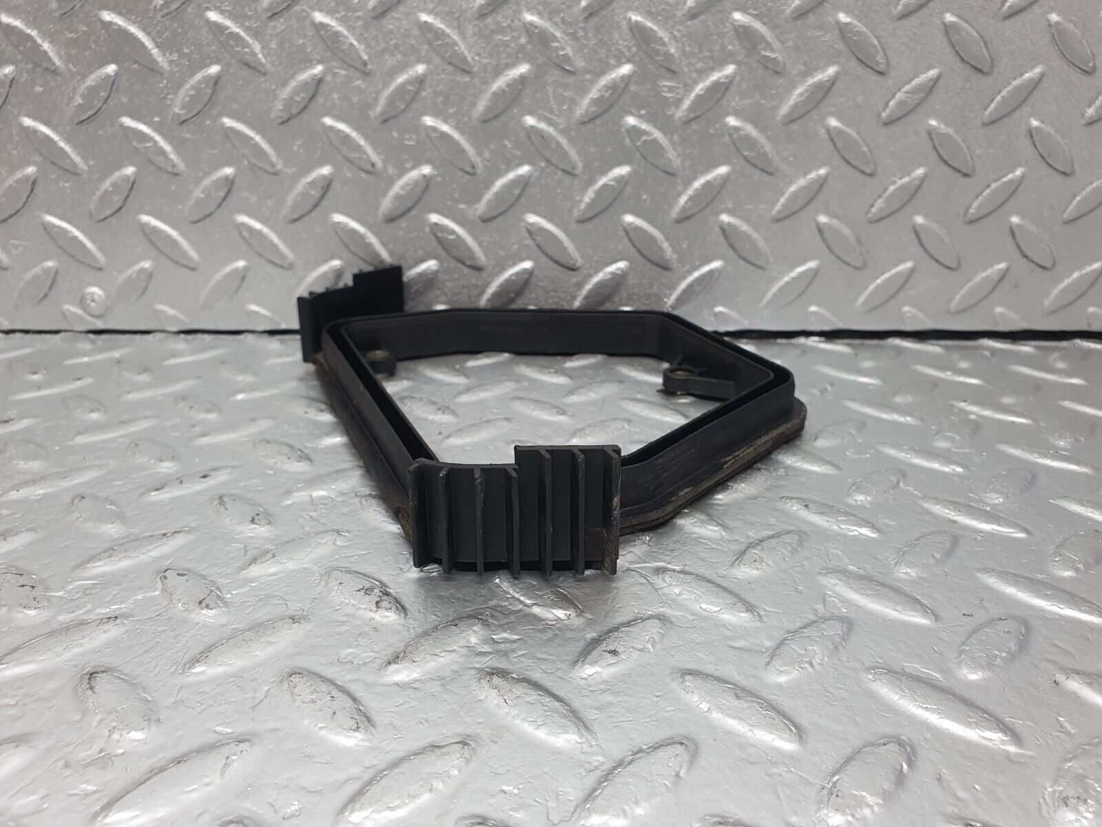 42595 Mercedes-Benz R129 320SL Coupe ECU Control Unit Housing Seal 1295450319