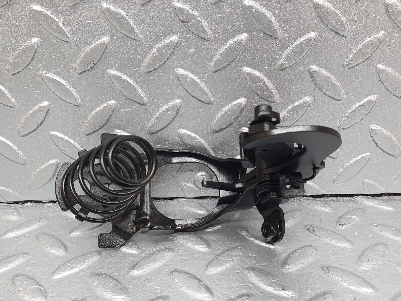 42017 Mercedes-Benz W202 C200 Bonnet Lock Latch