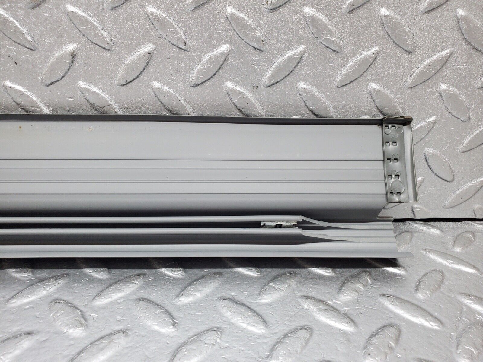 44581 Mercedes-Benz W124 220E Front Right Door Sill Trim