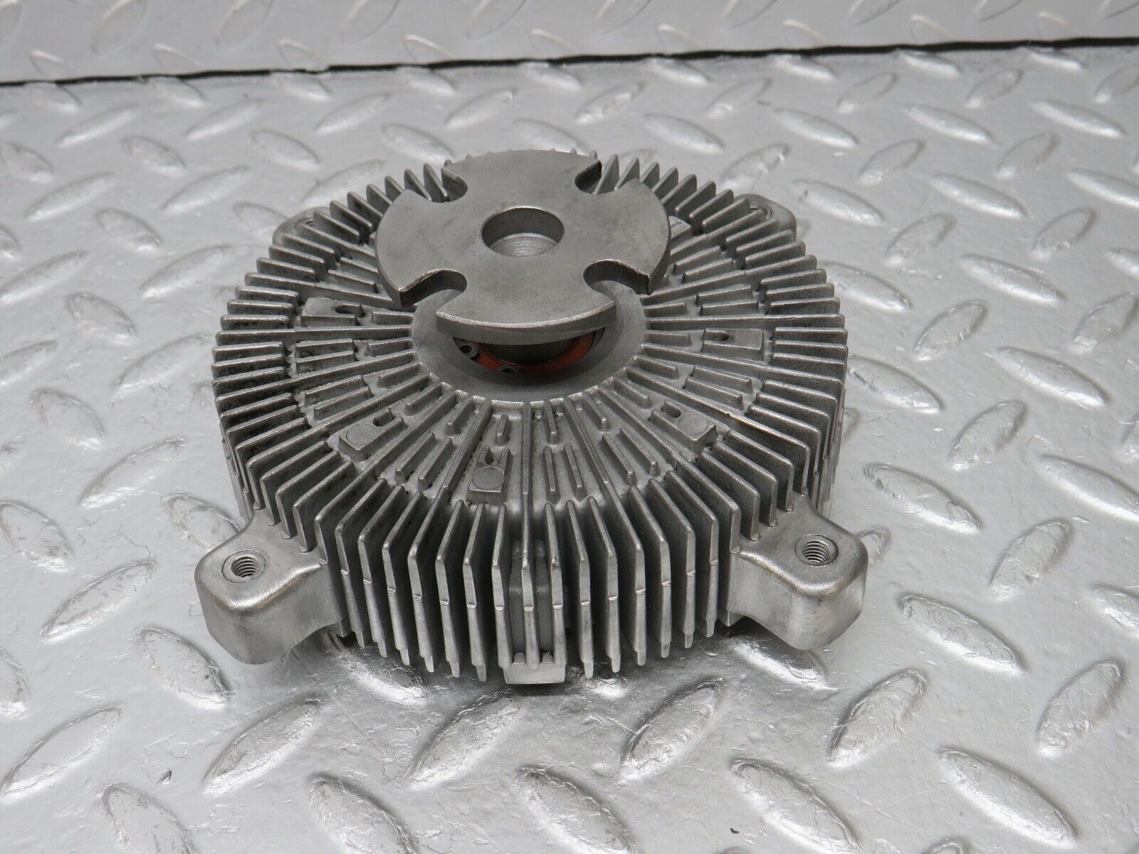 33150 Mercedes-Benz C107 R107 350 V8 Engine Cooling Fan Clutch