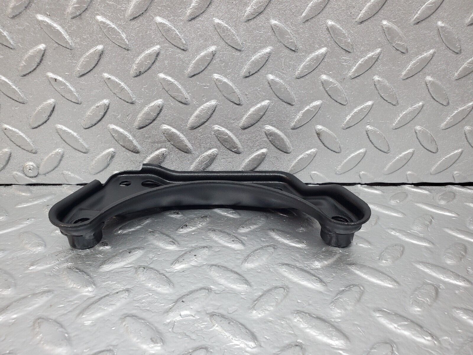 44995 Mercedes-Benz R129 300SL Coupe Air Conditioning Compressor Support Bracket