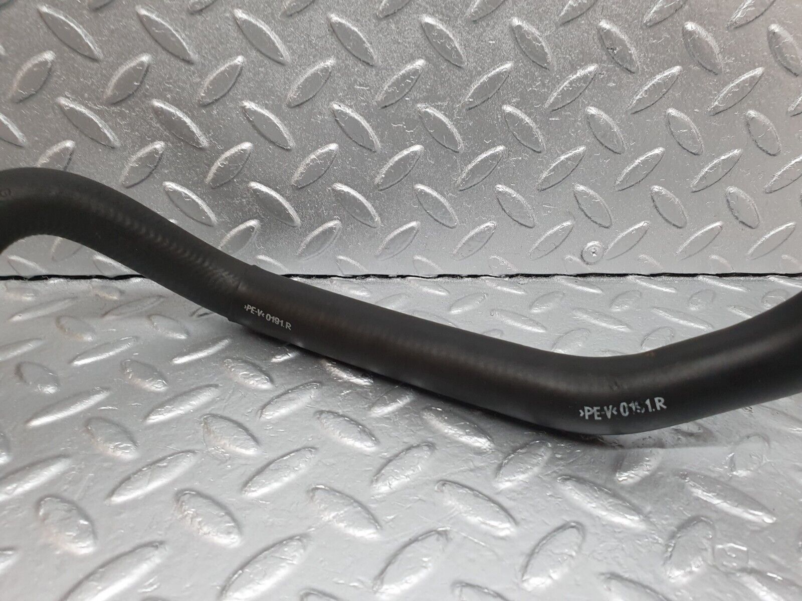 42071 Mercedes-Benz W202 C200 Wagon Radiator Hose 2025000075