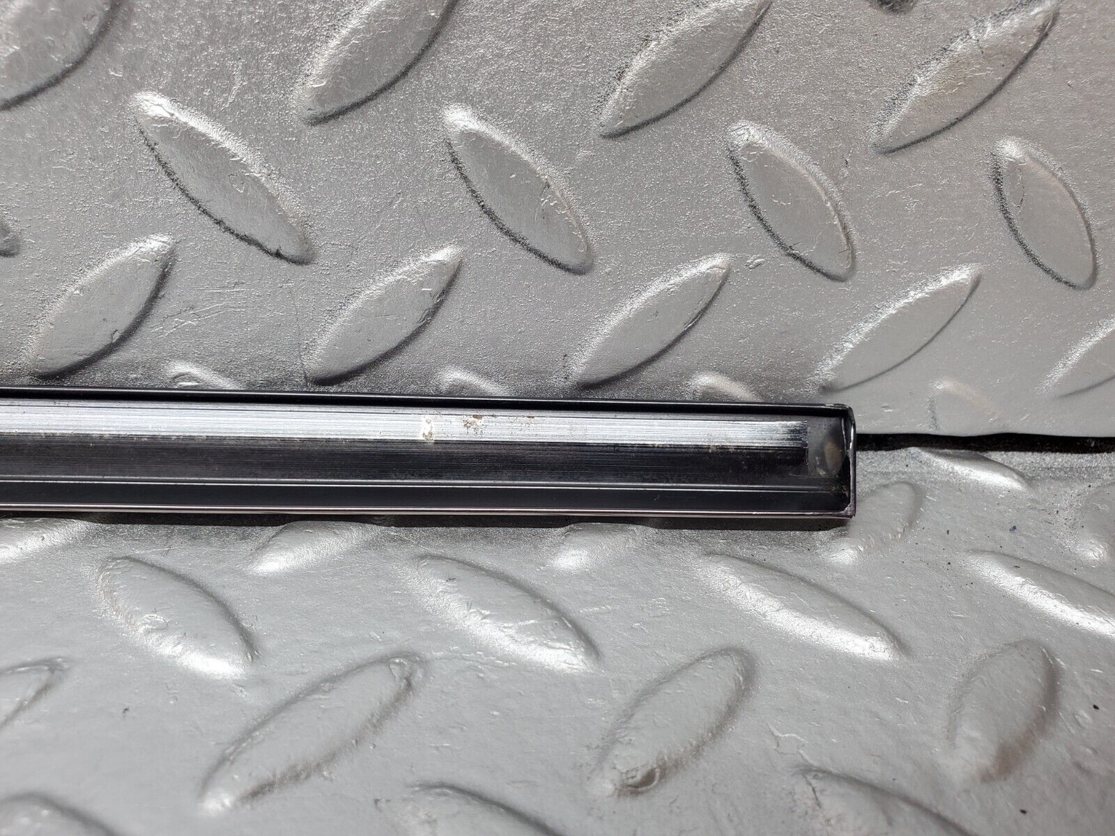 45136 Mercedes-Benz R129 300SL Coupe Left Door Window Moulding Trim