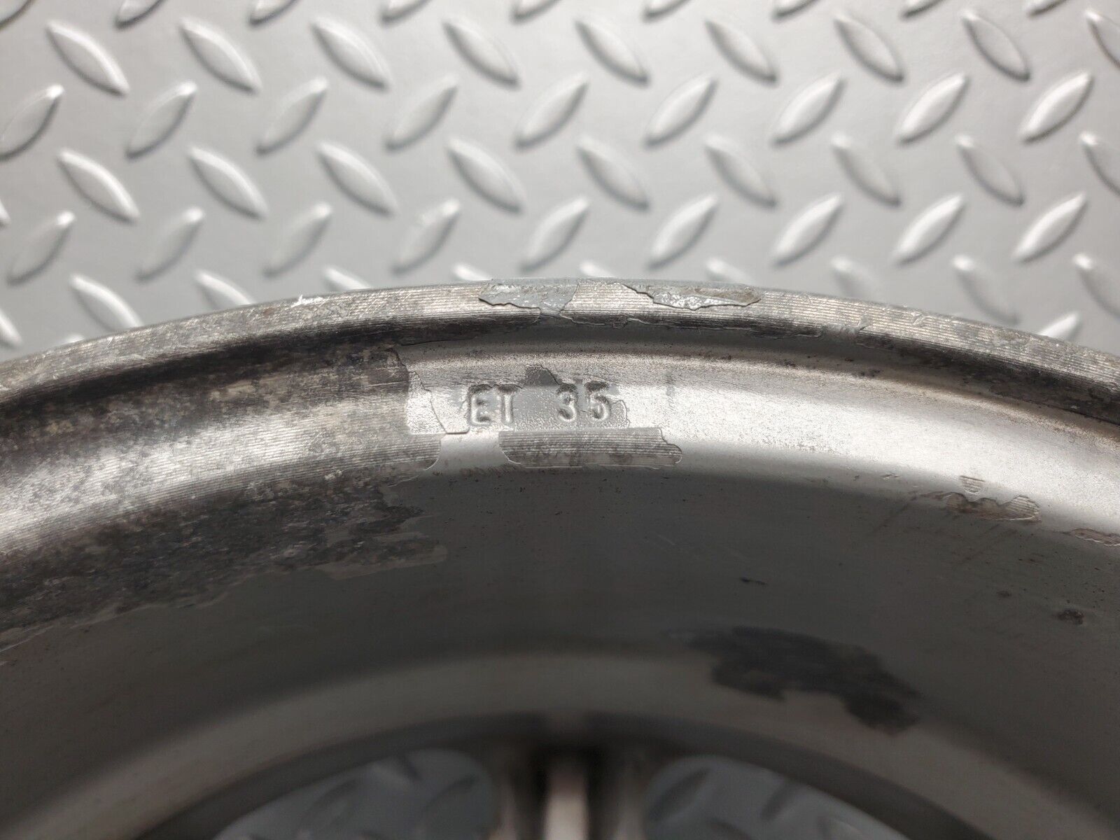 46105 Mercedes-Benz Alloy Wheel 7Jx15H2 ET35 KBA42354