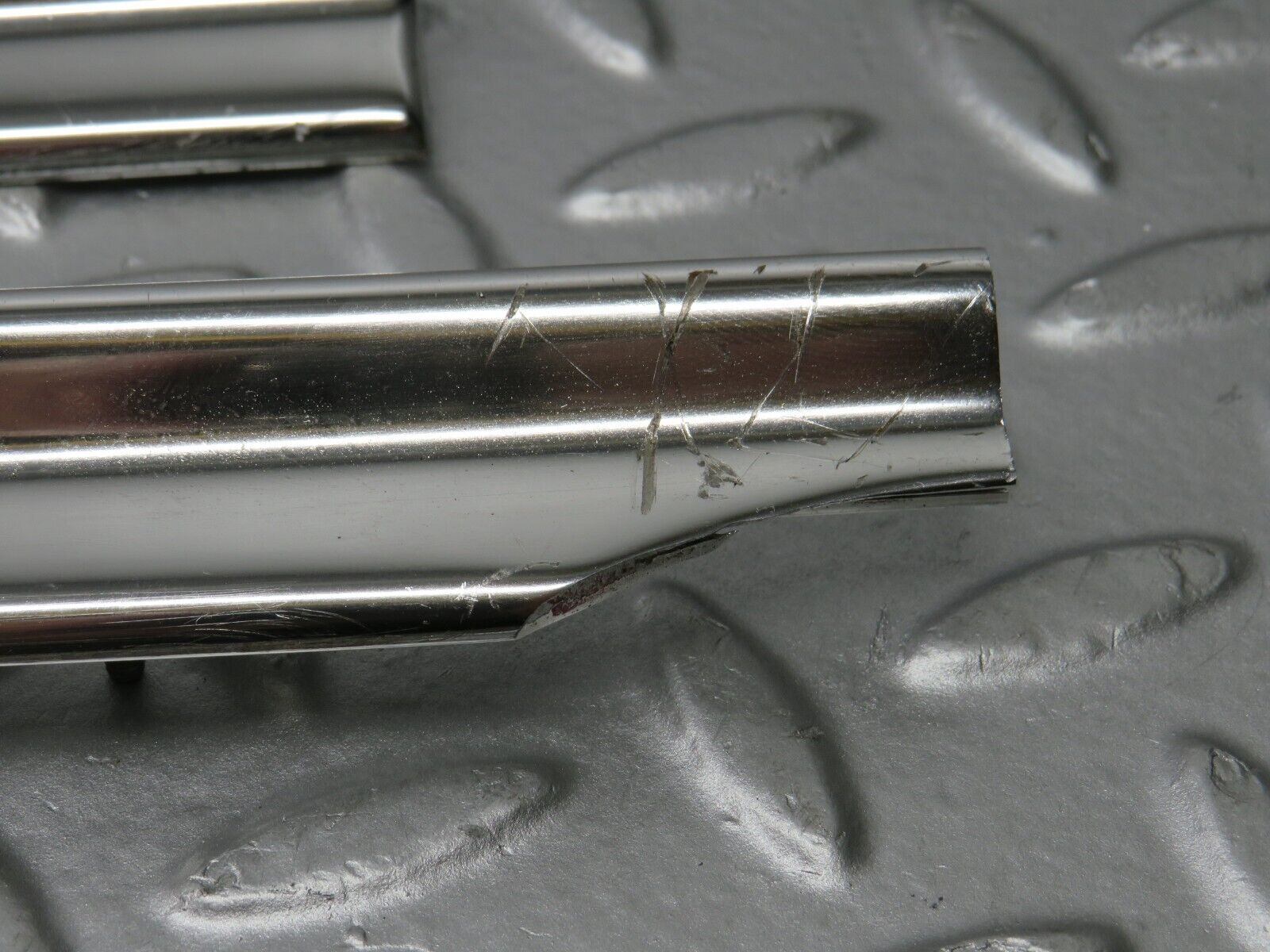 39864 Mercedes-Benz R107 350SL Soft Top Cover Chrome Trim