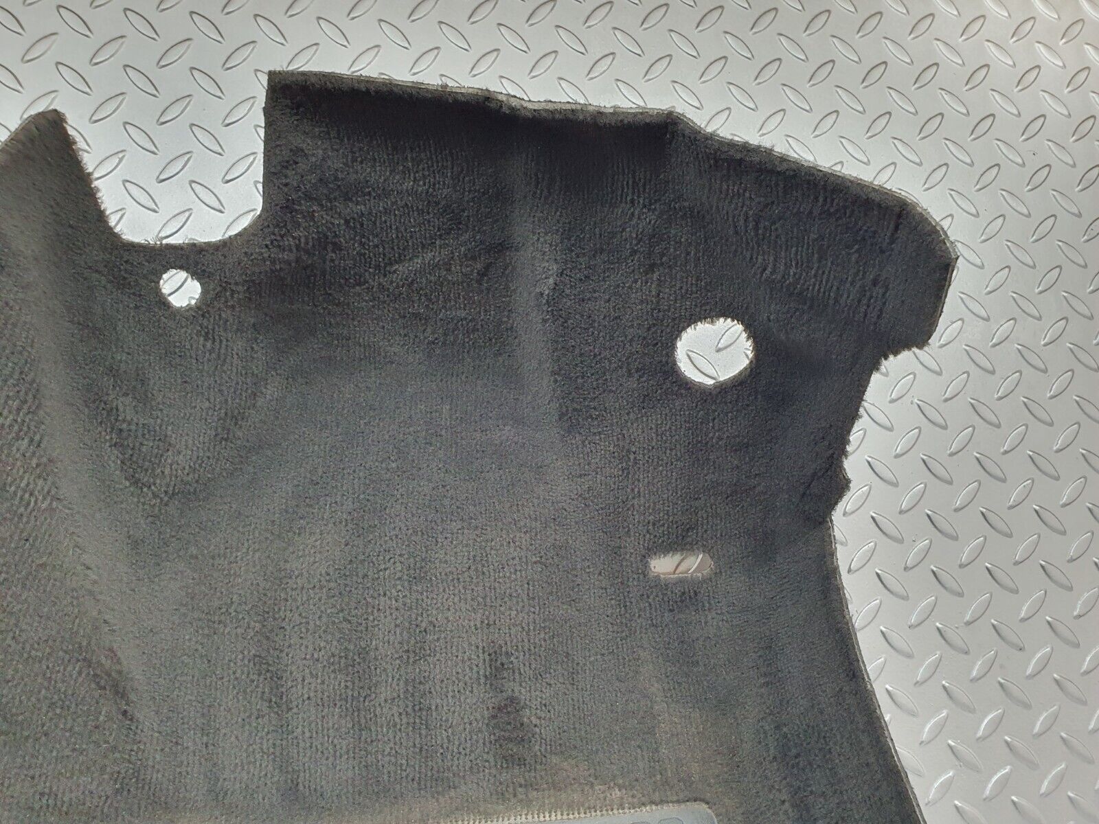 41762 Mercedes-Benz W202 C200 Front Right Floor Carpet