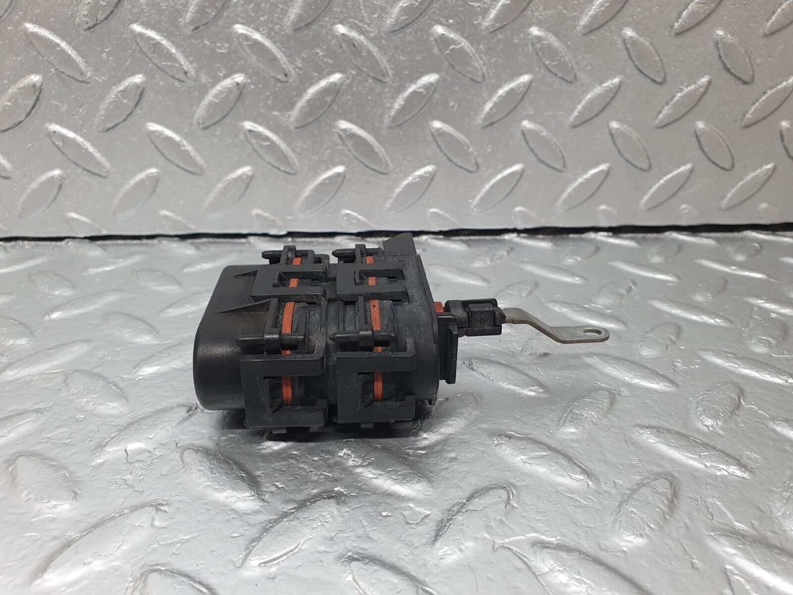 42557 Mercedes-Benz R129 320SL Coupe Heater Box Vacuum Actuator