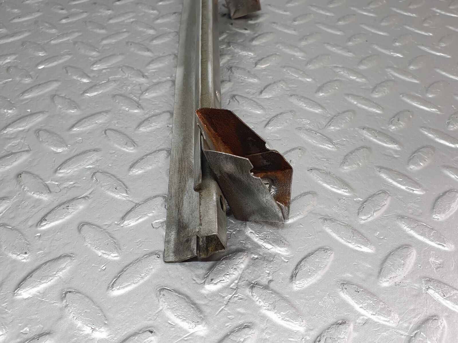 43195 Mercedes-Benz W108 280SE Rear Right Door Window Channel