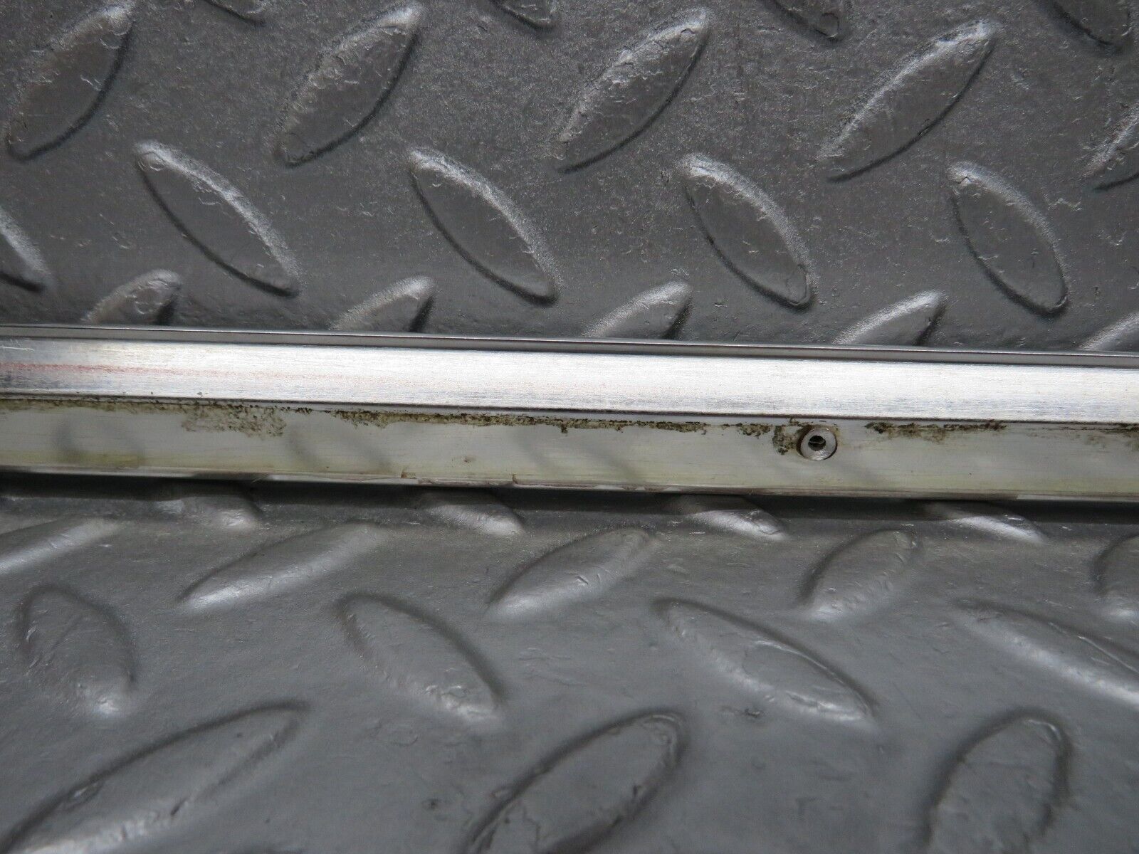 40203 Mercedes-Benz R107 Hardtop Roof Chrome Right Side