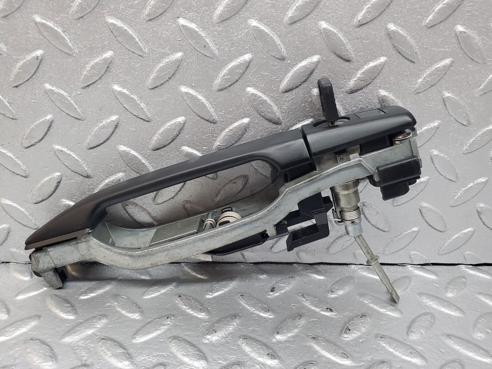 44991 Mercedes-Benz R129 300SL Coupe Left Door Exterior Handle With Key