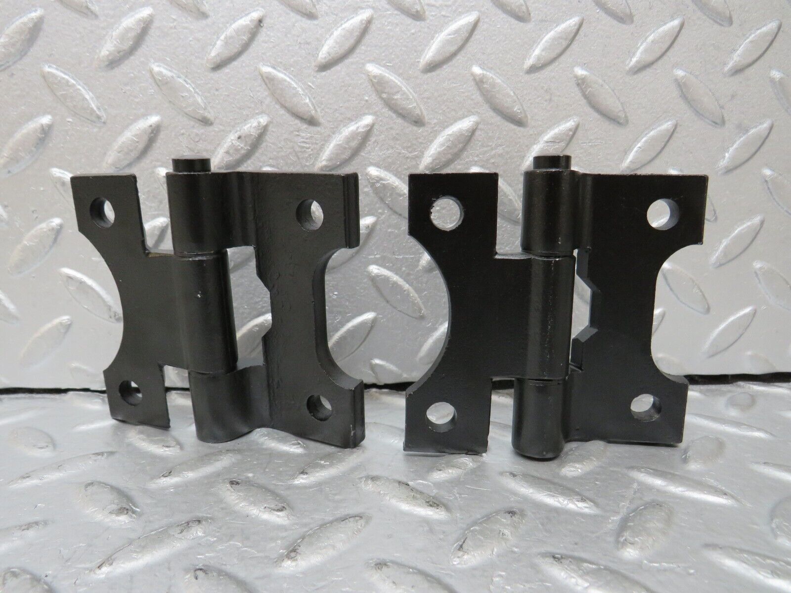 35386 Mercedes-Benz R107 280SL Door Hinge Left