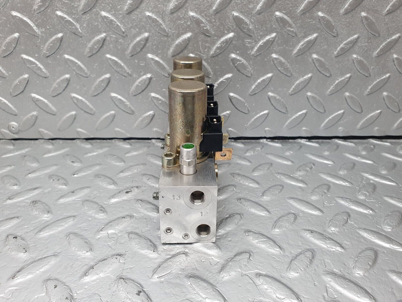 42480 Mercedes-Benz R129 320SL Coupe Roof Hydraulic Valve Right 1298002678