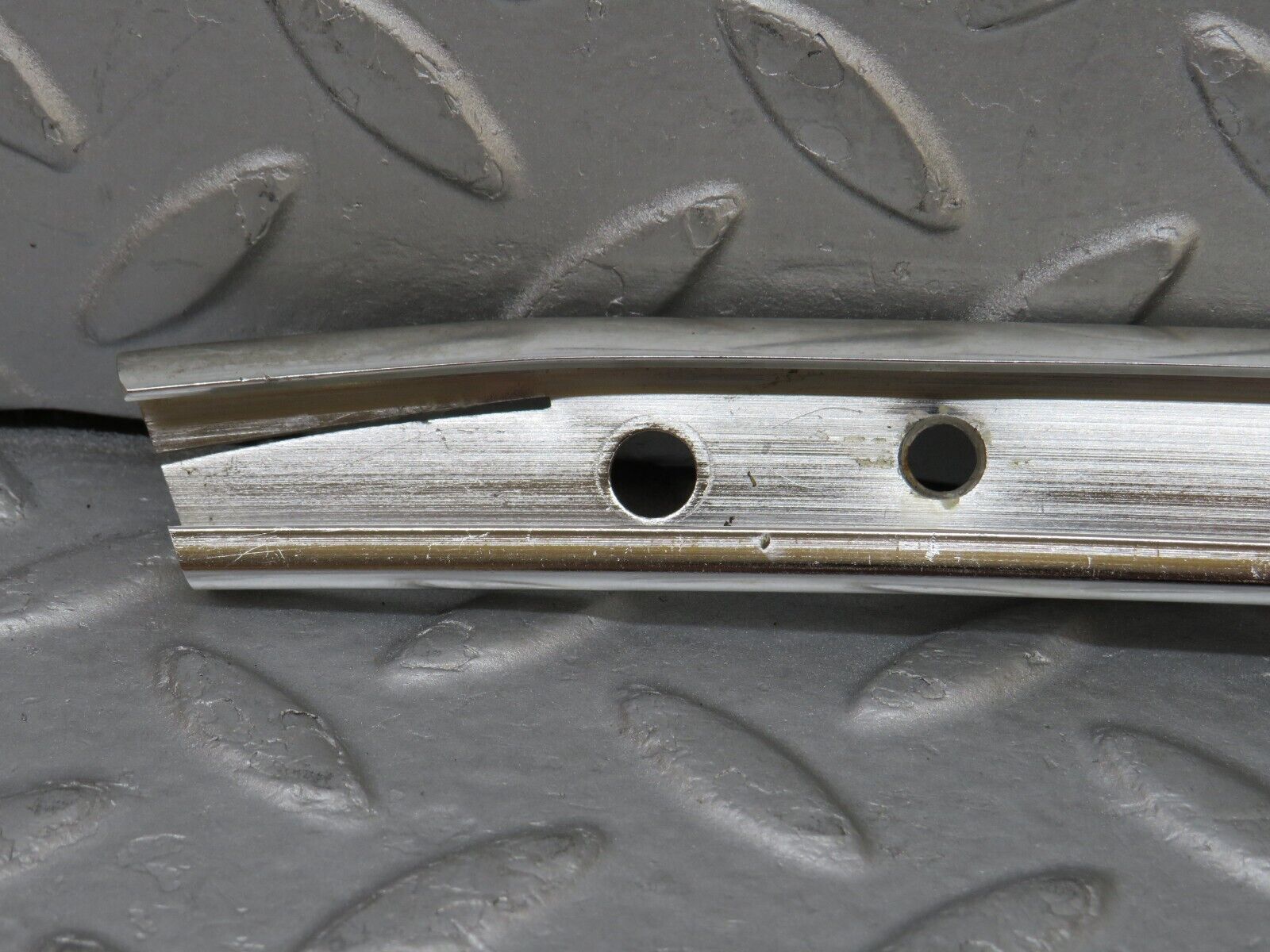 35613 Mercedes-Benz R107 280SL Hardtop B Pillar Chrome Trim Right Side