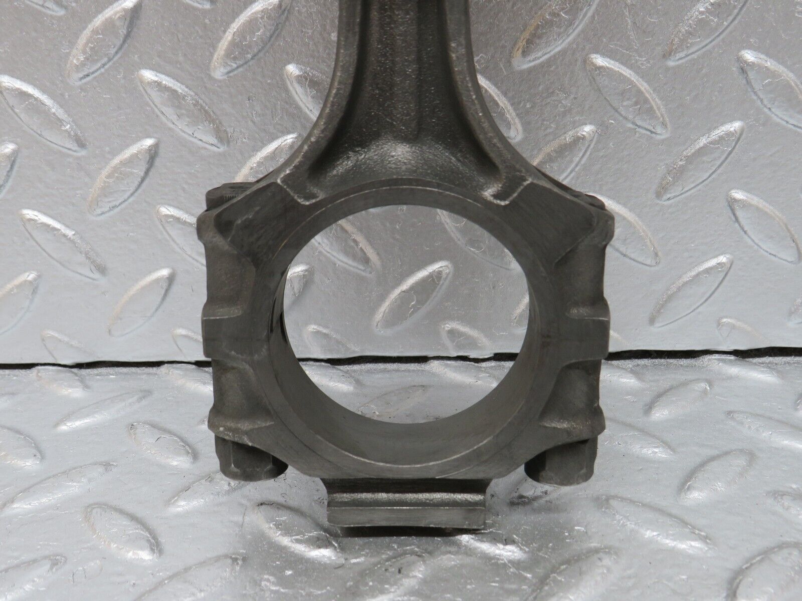 33038 Mercedes-Benz C107 R107 350 V8 Piston With Connecting Rod 92mm 11607