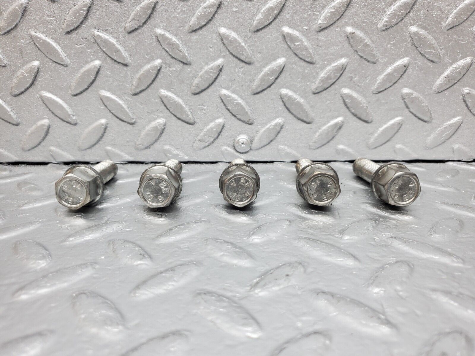 44864 Mercedes-Benz W124 220E Alloy Wheel Lug Bolt Set M12X1.5