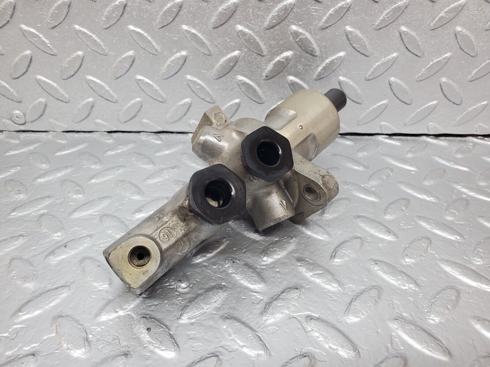 45789 Mercedes-Benz W126 420SE Brake Master Cylinder ATE