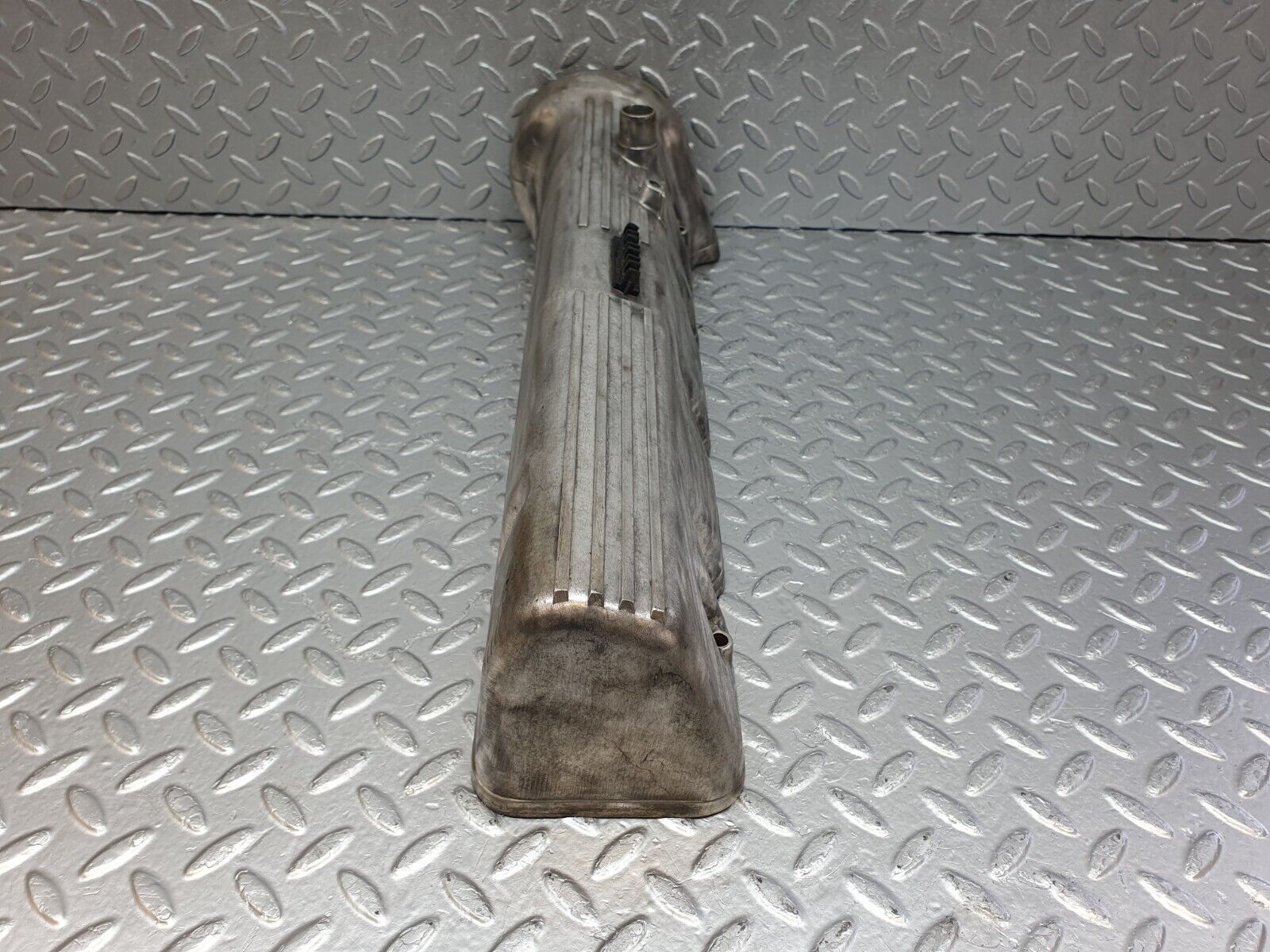 43735 Mercedes-Benz C126 380SEC Coupe Cylinder Head Cover Left 1170160005