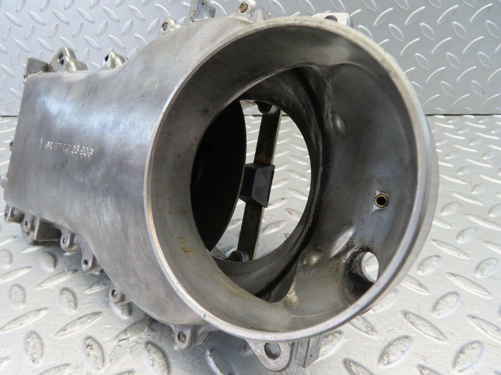 11032 Mercedes-Benz R107 W116 Air Flow Mass Meter Sensor Bosch 1171410690