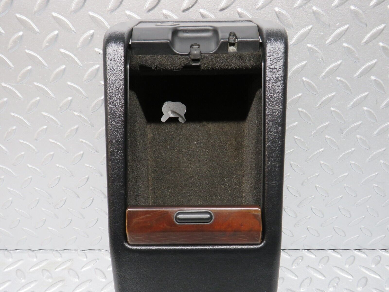 38039 Mercedes-Benz A124 320E Cabriolet Centre Console Storage Box With Key 1246800852