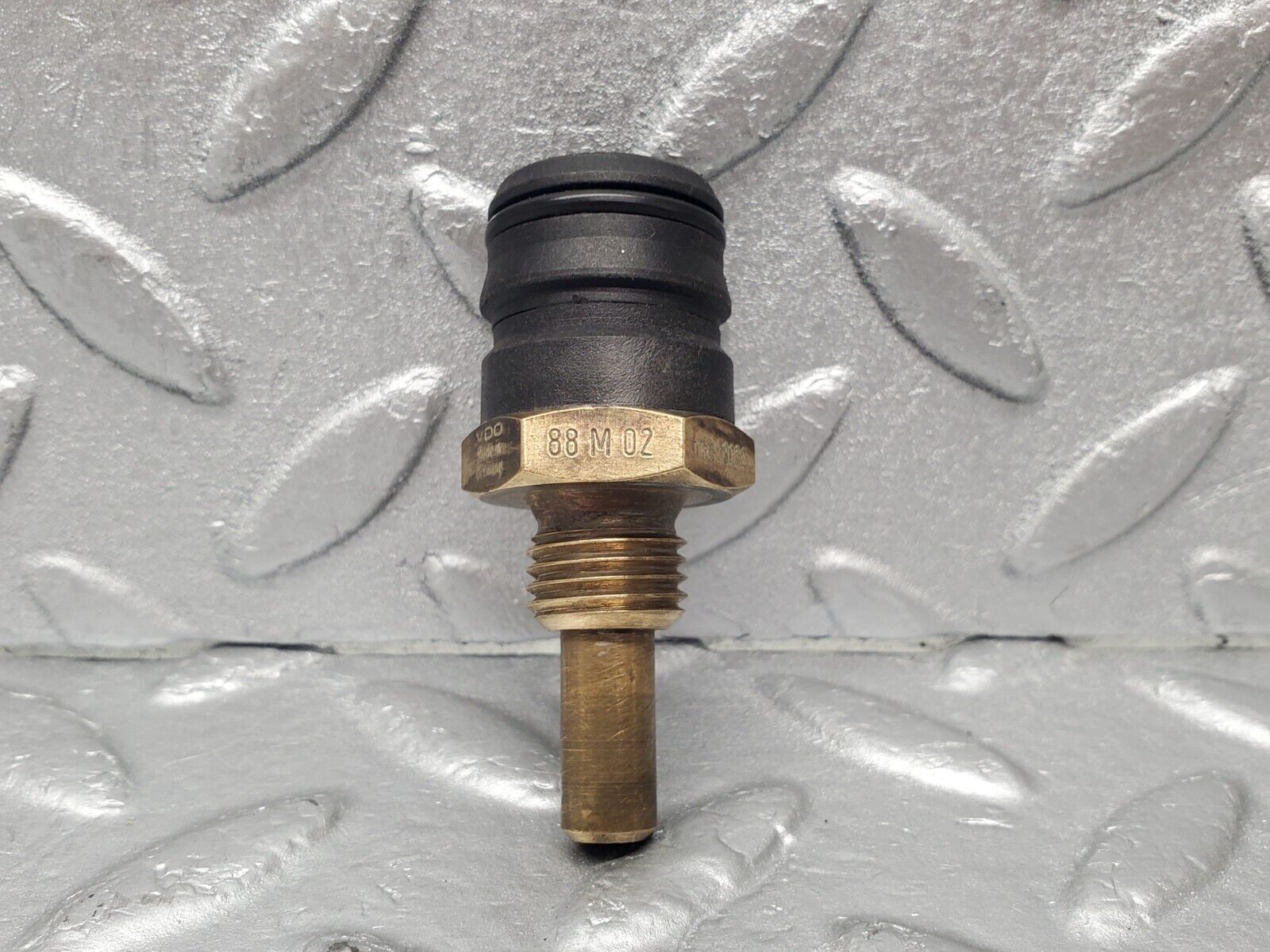 46045 Mercedes-Benz W126 420SE Coolant Temperature Sensor VDO 0085423217