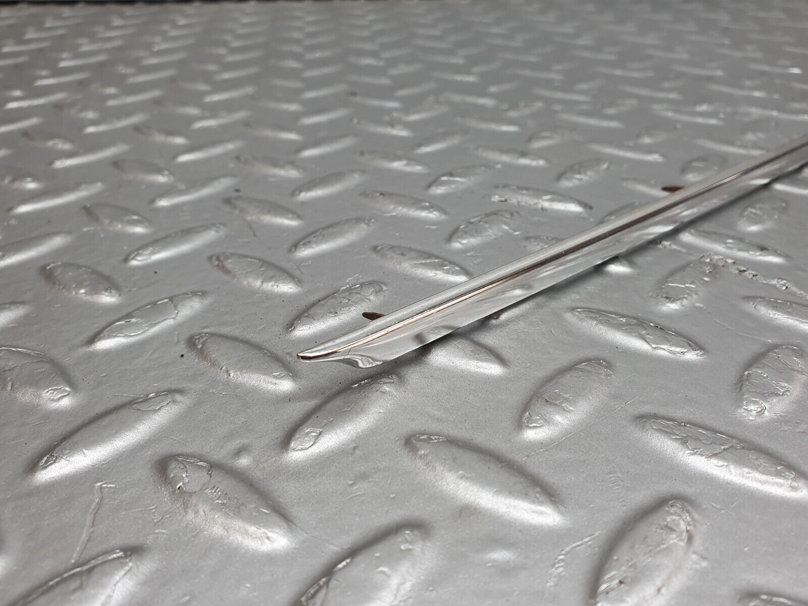 43471 Mercedes-Benz W108 280SE Left Door Card Chrome Trim