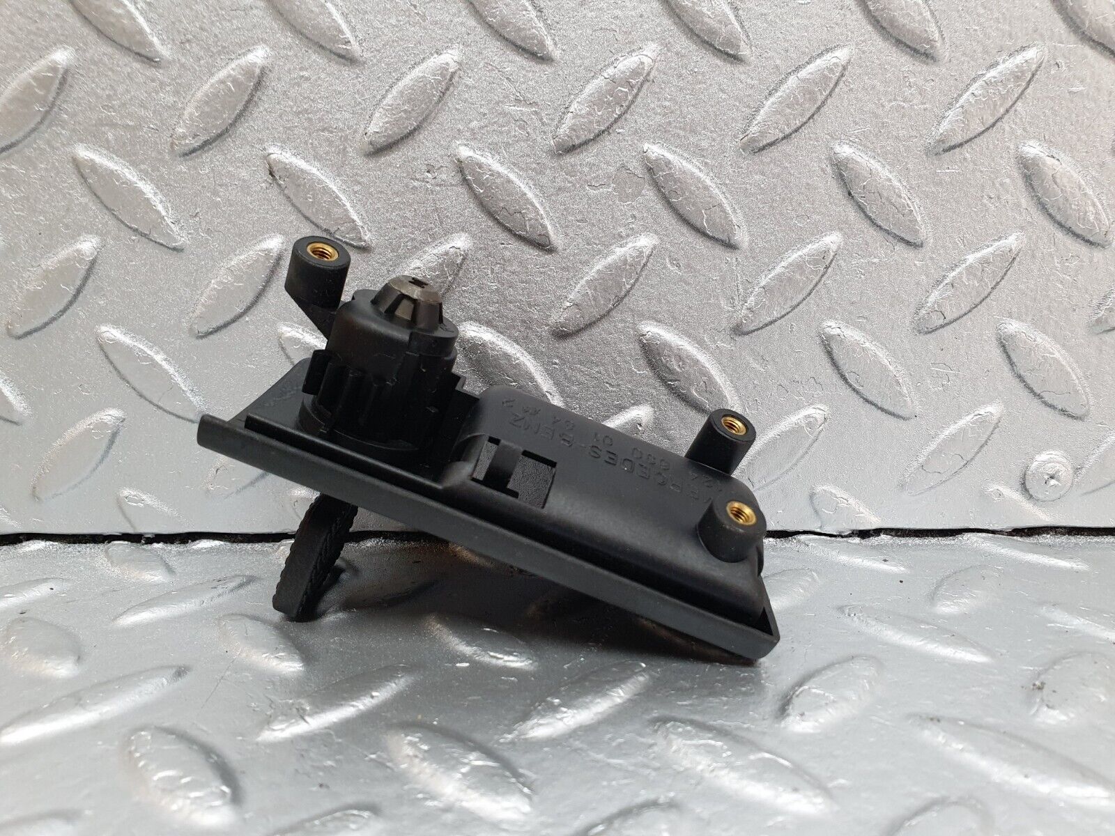 41613 Mercedes-Benz W124 200E Glove Box Door Lock With Key 1246800184