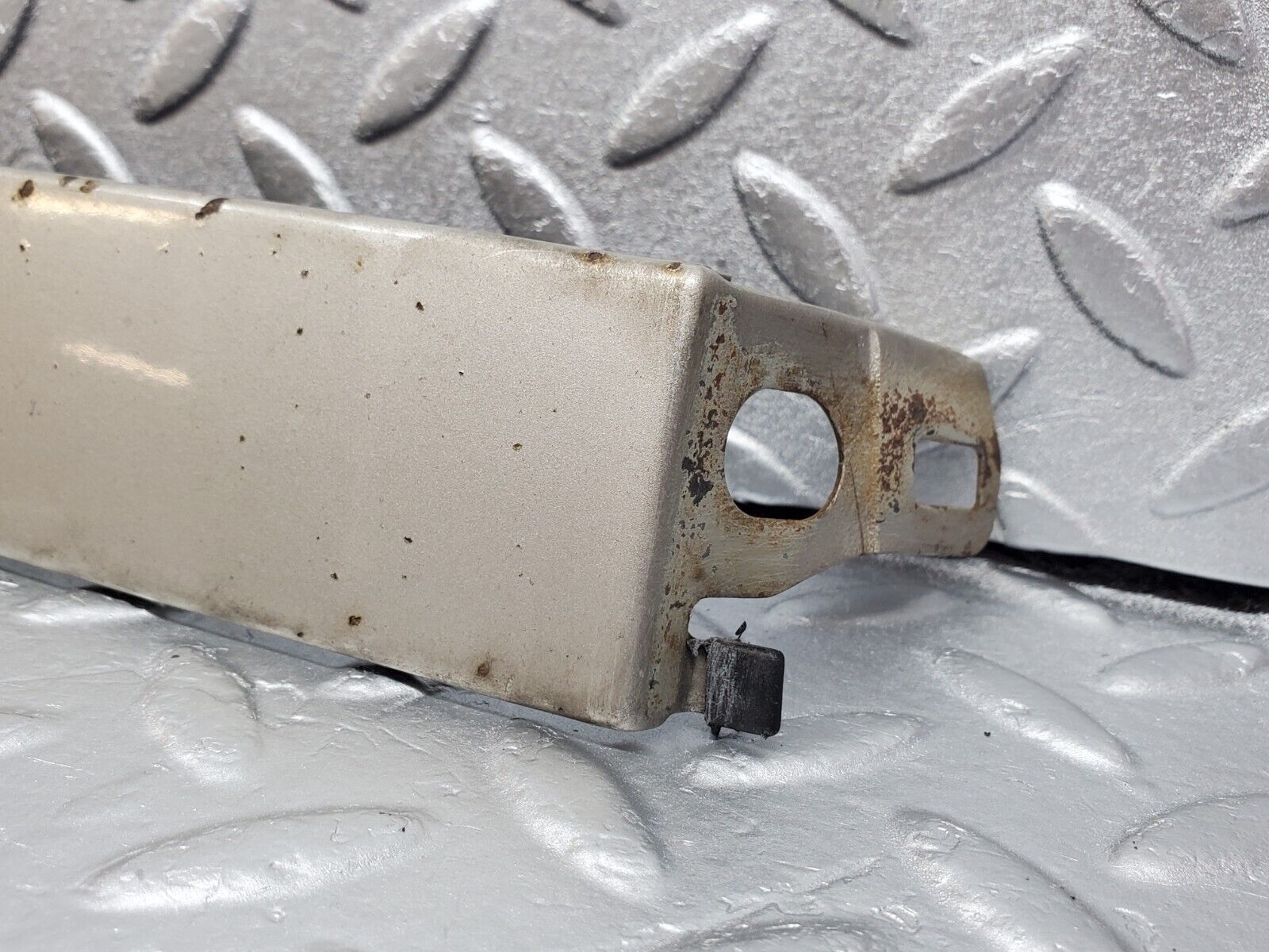 45661 Mercedes-Benz W126 420SE Under Headlight Trim Right Side