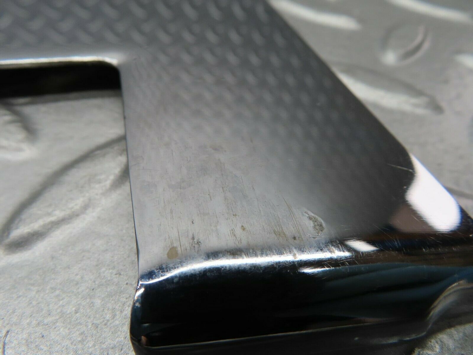 15620 Mercedes-Benz R107 450SL Left Door Chrome Trim