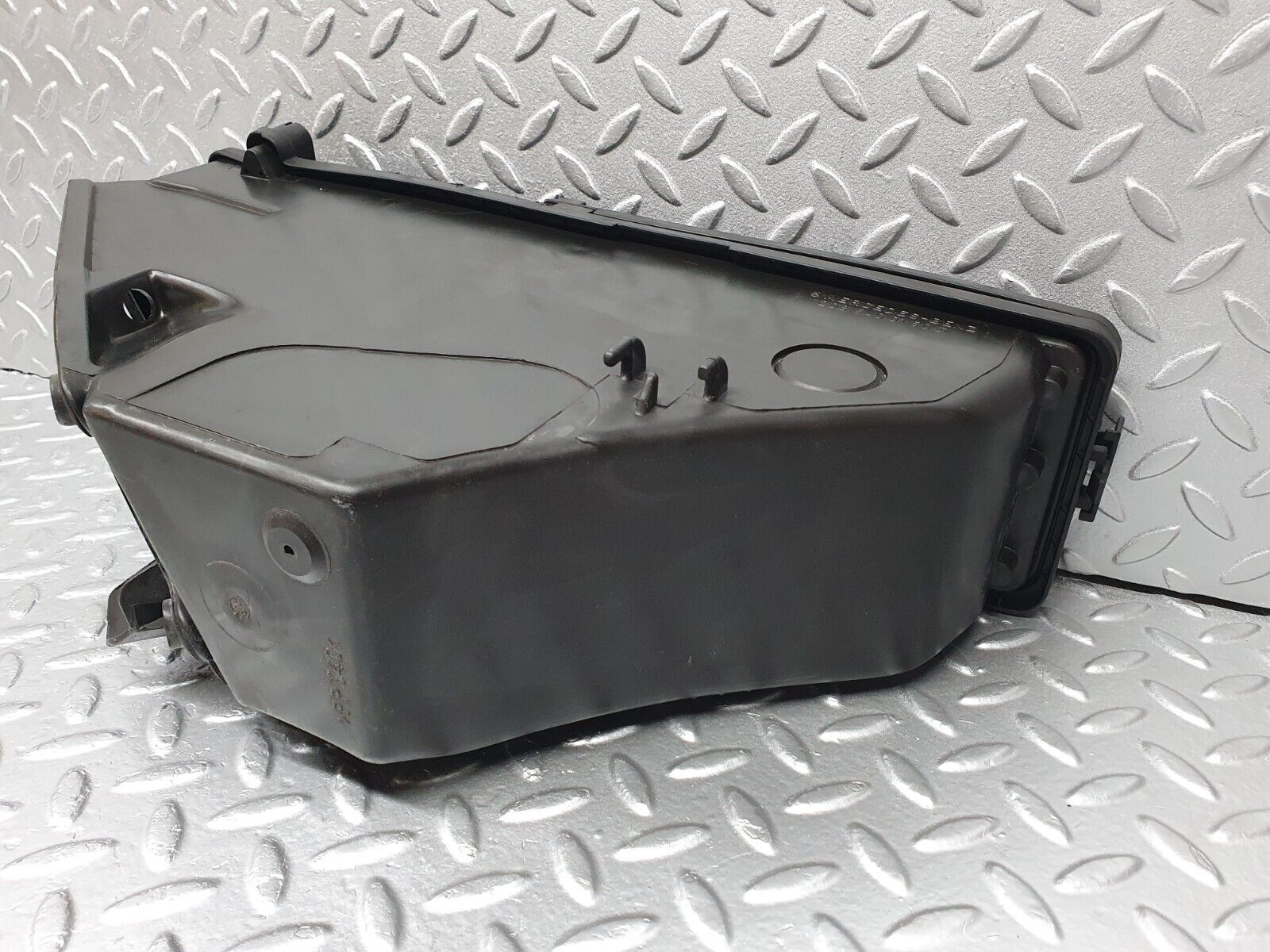 41817 Mercedes-Benz W202 C200 Fuse Box 2085400150 2025453700