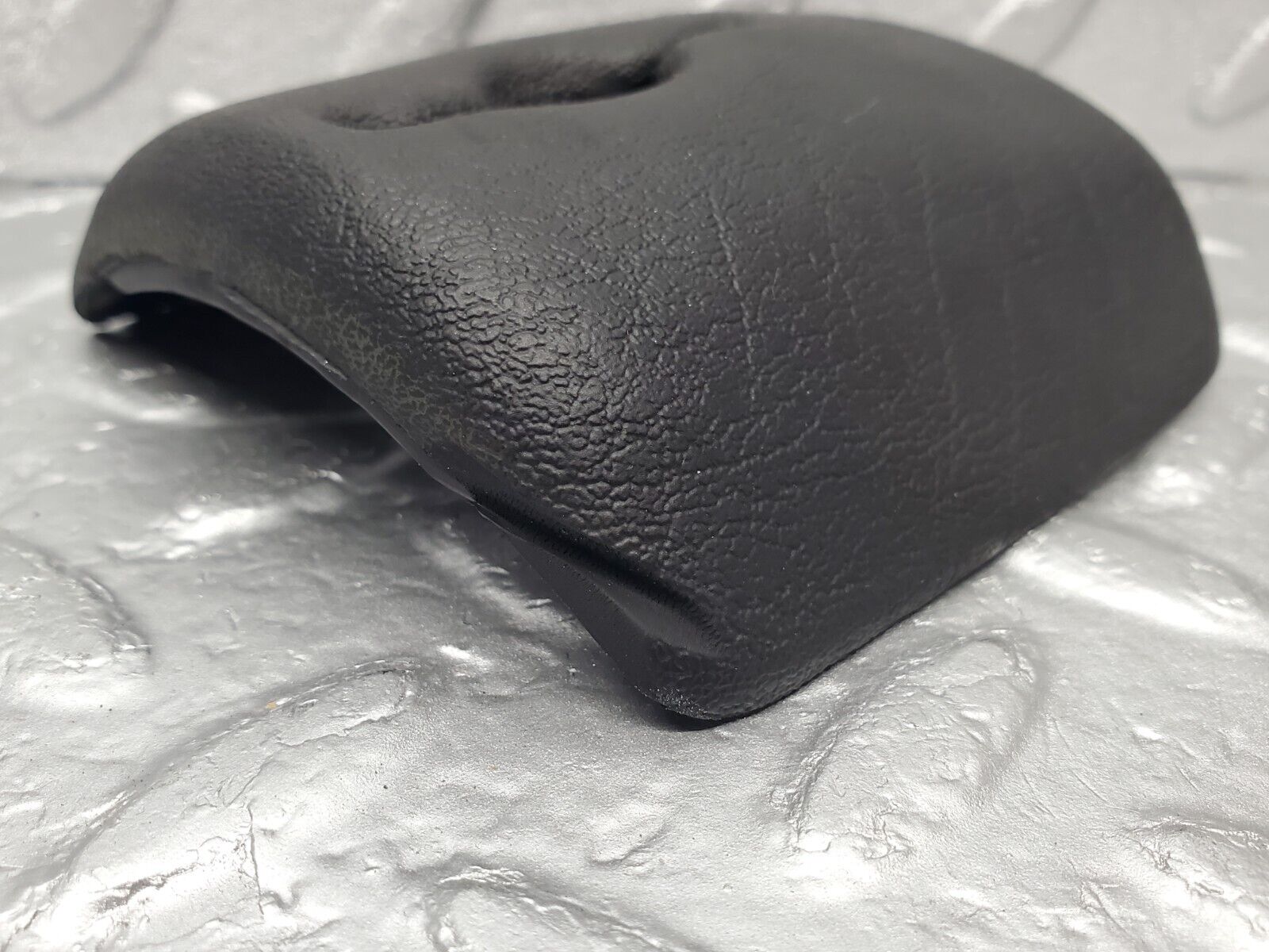 46001 Mercedes-Benz V123 240D LWB Steering Column Switch Cover 1234621496