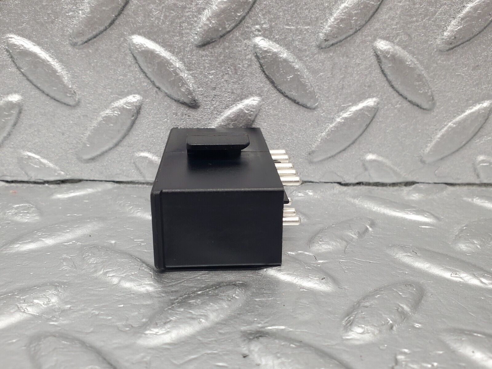 46826 Mercedes-Benz R129 320SL Coupe Seat Locking Relay Left 1298210047